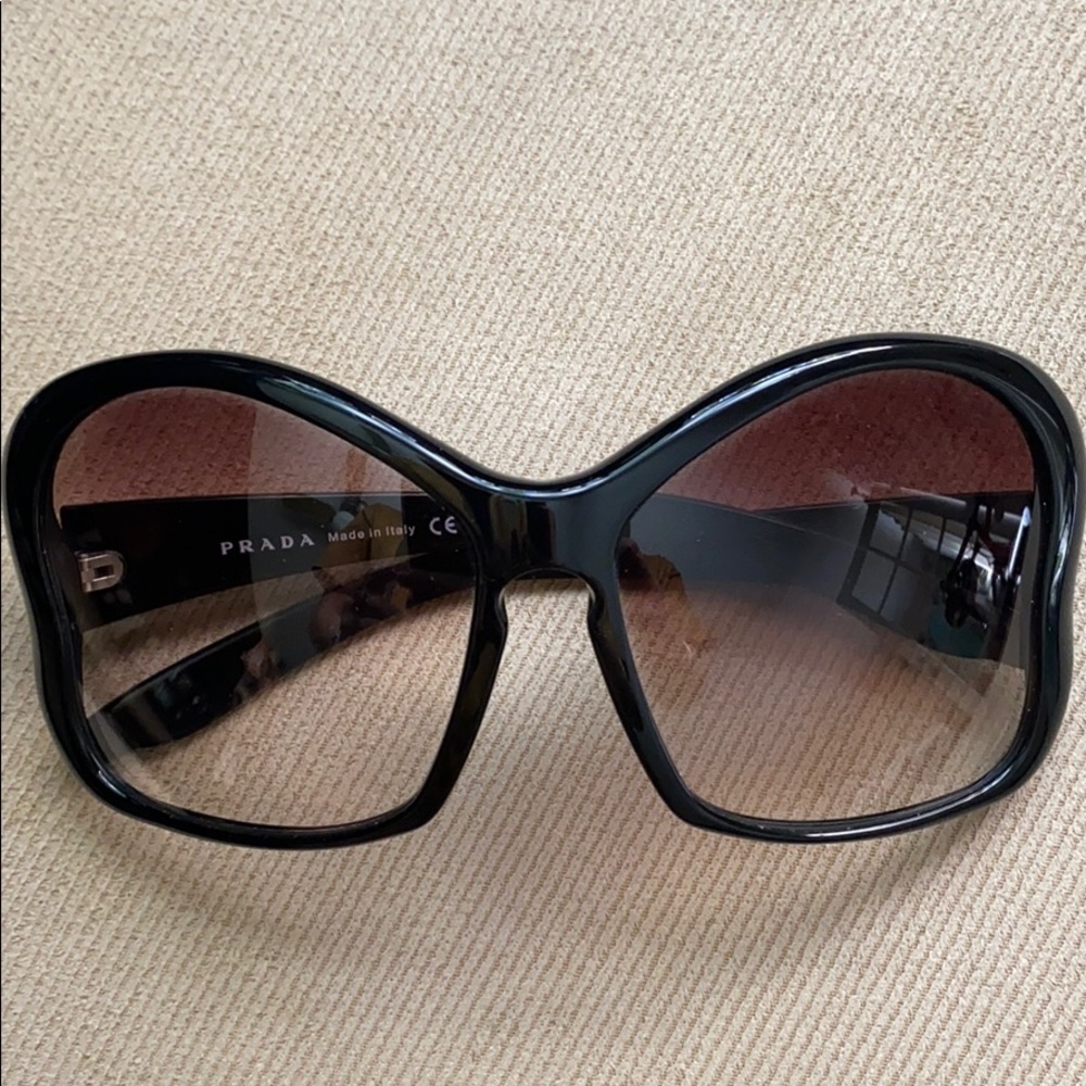 Prada like new